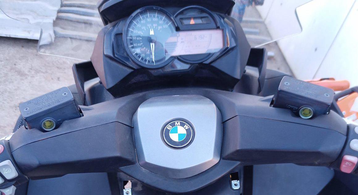 BMW C650 look to dash