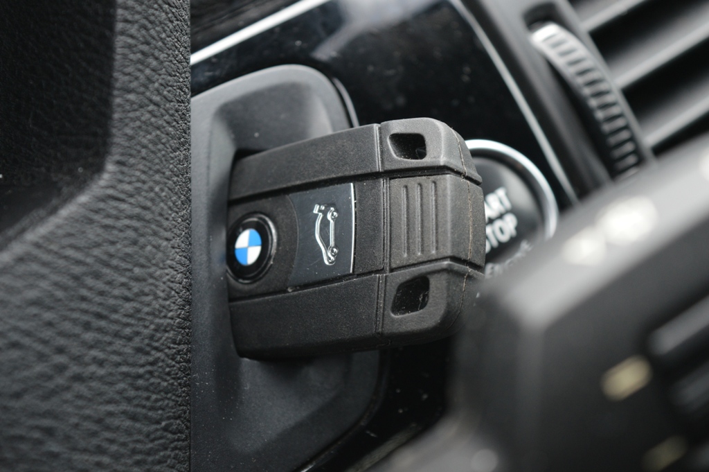 Слот с ключем X5 E70