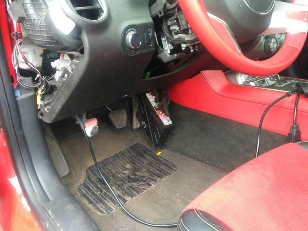 Разъем OBD Chevrolet Camaro