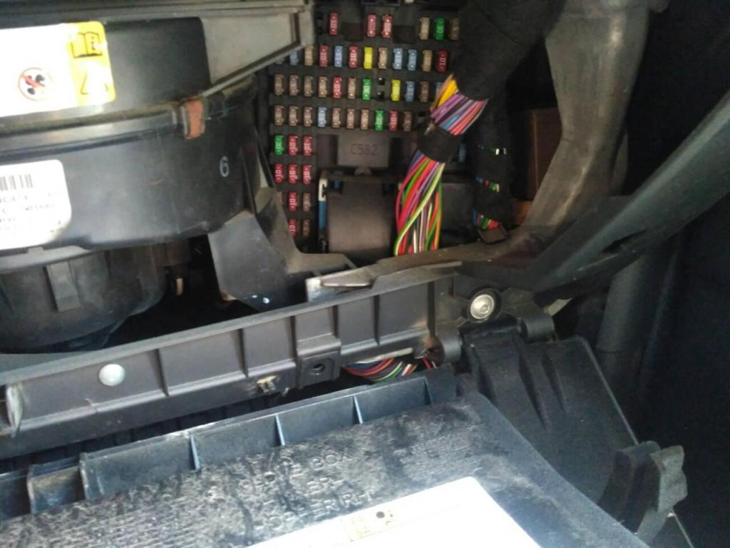 Расположение BCM Land Rover Discavery 3