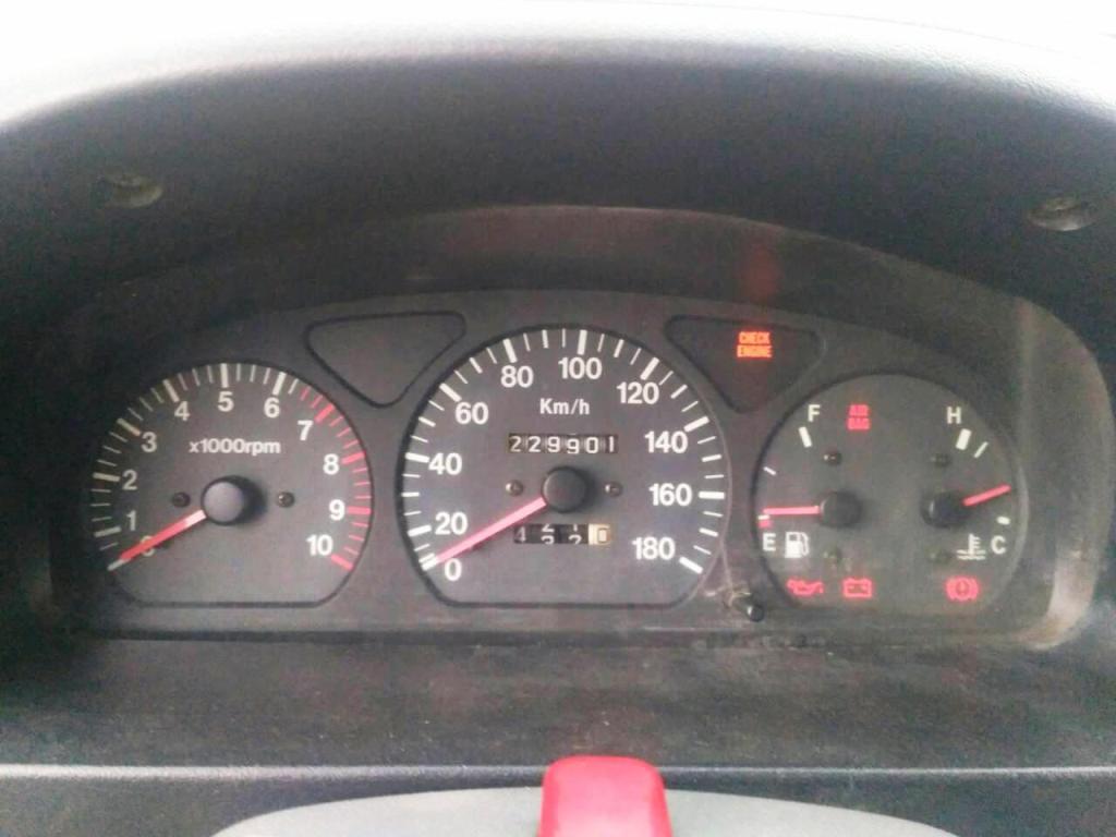 Лампа Check Engine на приборной панели Suzuki Wagon R